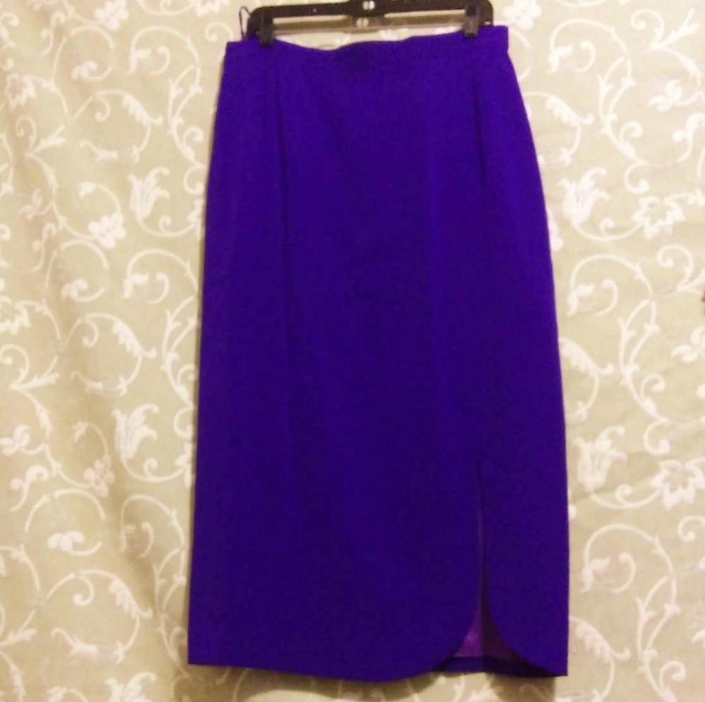 Daymor Couture  Size 16 Two Piece - Picture 3 of 7